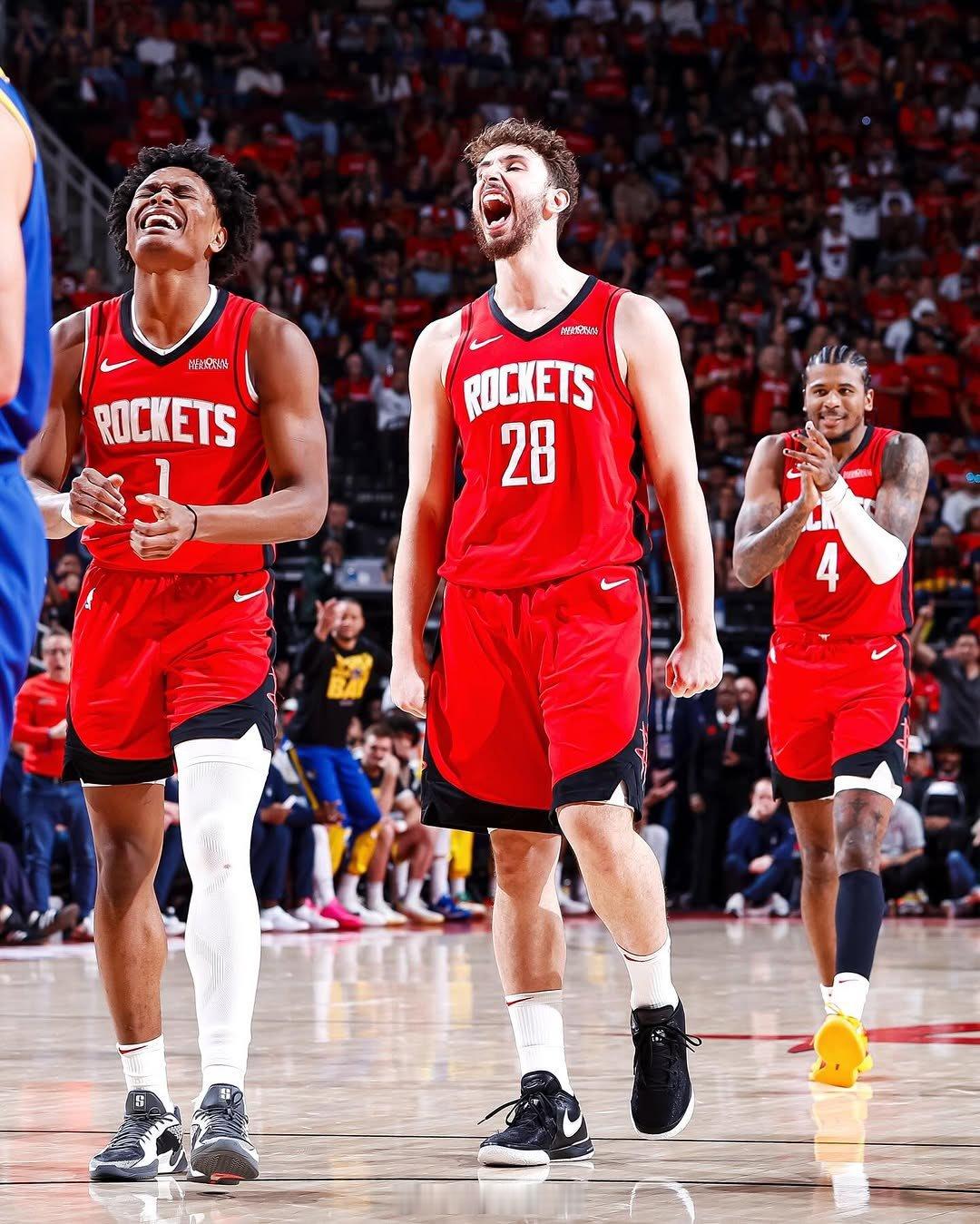 NBA常规赛赛前再迎强敌;瓦伦西亚战术微调;主帅态度——质疑声仍在;阵容厚度经受考验的简单介绍 NBA常规赛赛前再迎强敌;瓦伦西亚战术微调;主帅态度——质疑声仍在;阵容厚度经受考验的简单介绍