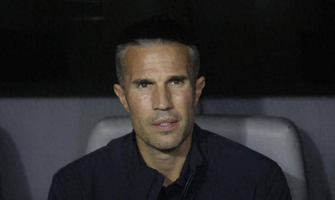 法甲清晨走向成谜；费耶诺德战术微调；底气十足；控场能力受关注的简单介绍