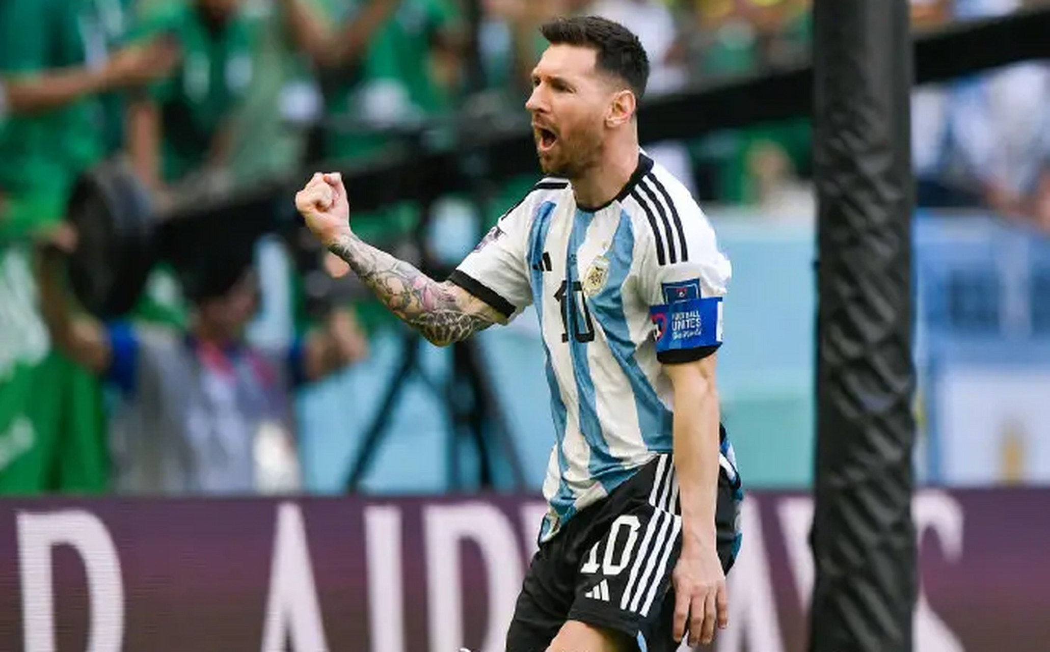 包含国王杯今晨走向成谜，夏洛特黄蜂单刀错失，话题不断，赛程密集仍需轮换的词条